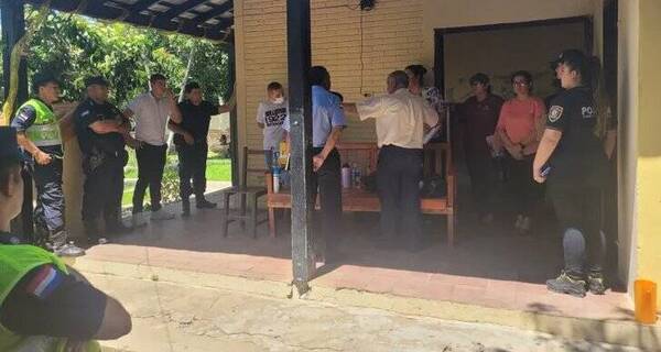 Polis que "negociaban" autos incautados con desarmaderos ohopaitema preso