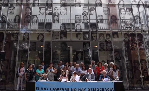 Abuelas de Plaza de Mayo identifican a otro nieto y renuevan su esperanza - Mundo - ABC Color