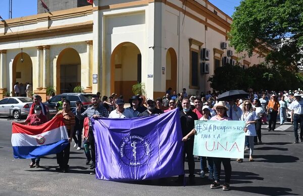 PGN 2023: fondos de recategorización salarial en la mira para un eventual veto - Economía - ABC Color