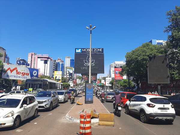 Instalación de carteles sin control ante inacción del MOPC