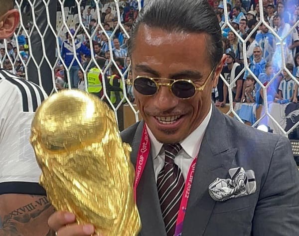 La FIFA investiga invasión de chef “pesado” - La Prensa Futbolera