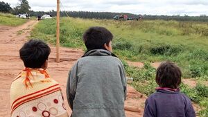 Indígenas no podrán acceder a viviendas "por falta de caminos"