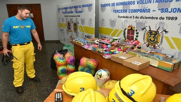 Bomberos de Sajonia: Arranca gran colecta de Navidad para más carenciados - Noticias Paraguay