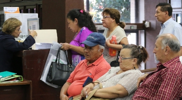Hacienda destina G. 171.000 millones para 284.000 pensionados del Estado