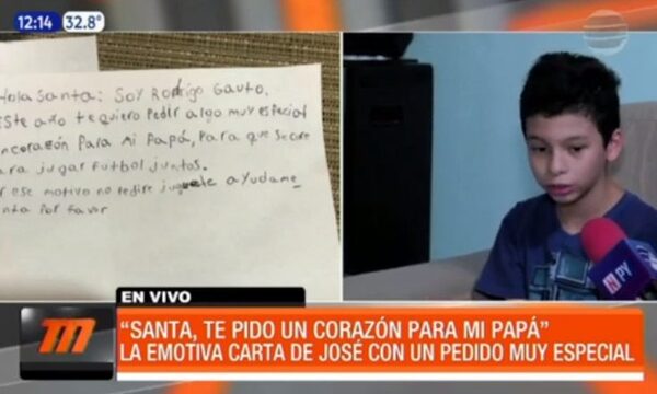 Niño pide a Santa un corazón para su papá | Telefuturo