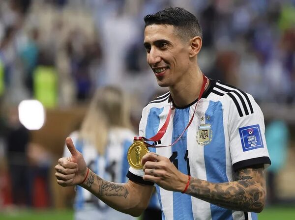 Ángel di María “va a seguir jugando” con la selección argentina, según prensa - Fútbol Internacional - ABC Color