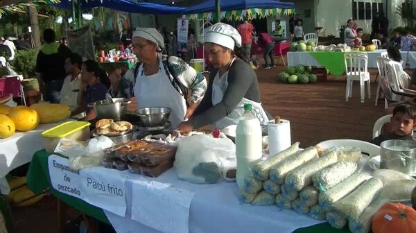 Exitosa feria de productores y artesanos en Cambyretá