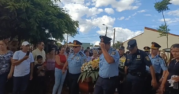 Dieron el último adiós a policía que falleció en balacera con asaltantes domiciliarios - Radio Imperio