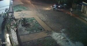 Video: delincuentes balean a un hombre que se resistió a un asalto - ABC en el Este - ABC Color