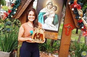 Karen Silva es la feliz ganadora del minipesebre de Luque Noticias •