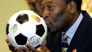 Familiares de Pelé lo acompañan en el hospital en la víspera de Navidad