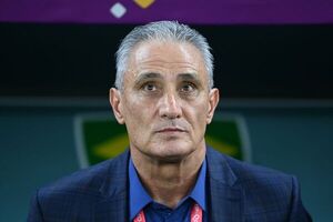 Asaltan a Tite en una playa de Brasil | 1000 Noticias