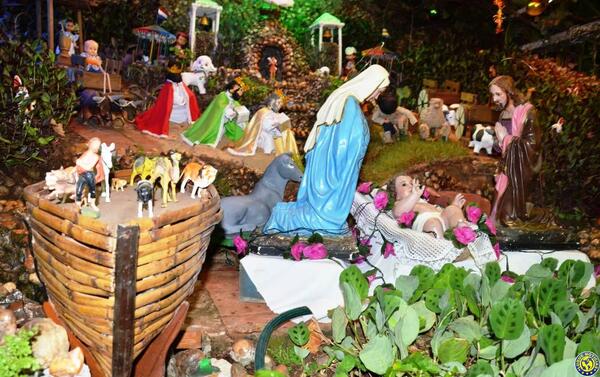 El pesebre de la familia Sabaté transmite la magia de la Navidad en Luque •