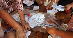 La Nación / Tribunal electoral de la ANR pausa juzgamiento de actas hasta el lunes