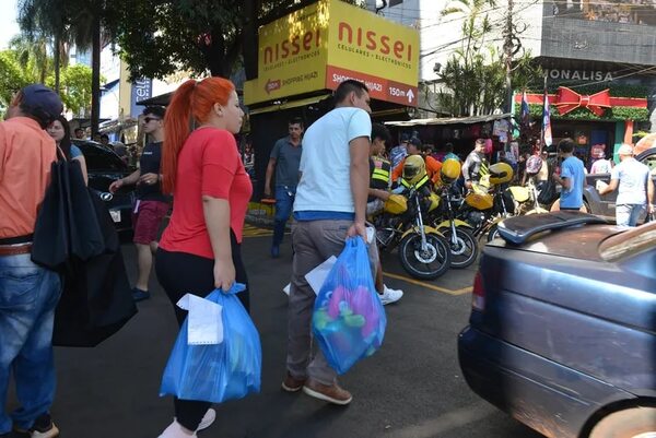 Comerciantes de frontera satisfechos con repunte de ventas por Navidad - ABC en el Este - ABC Color