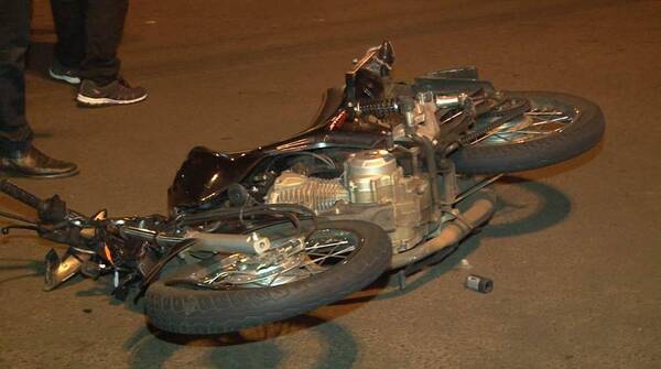Diario HOY | Motociclista murió al chocar auto que realizó brusco giro: imputan a conductor