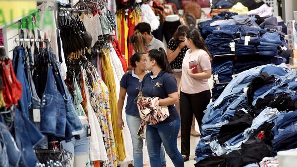 Las ropas y los calzados dominaron las compras previas a la Navidad