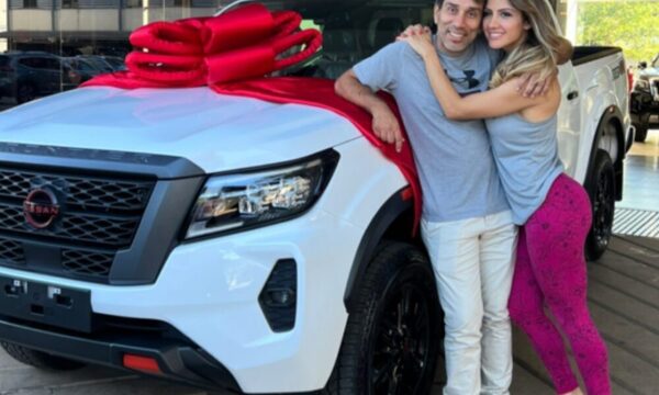 (VIDEO)El regalazo de navidad que recibió “Pipino” de parte de su doña!