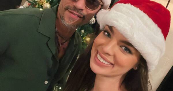 La Nación / La primera Navidad de Nadia Ferreira y Marc Anthony