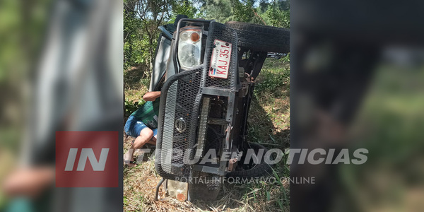 CAMIONETA VOLCÓ EN JESÚS DE TAVARANGÜÉ - Itapúa Noticias