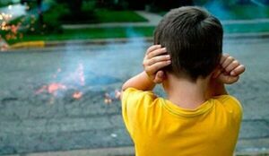 Reportan lesiones por petardos y hasta una amputación