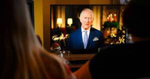 La Nación / Carlos III recordó a Isabel II en su primer mensaje de Navidad como rey