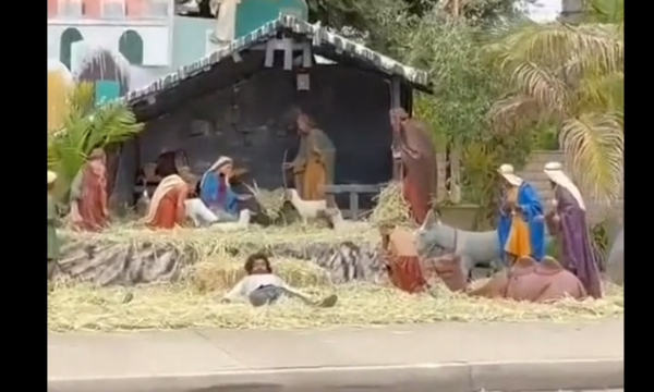 (VIDEO) Kóa hina el “verdadero” pesebre viviente
