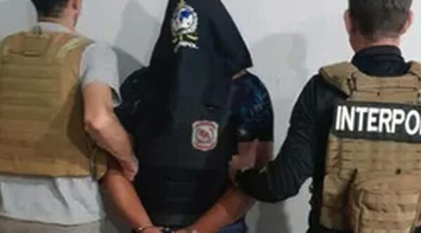 Narco muy buscado en Argentina cae en cena de Navidad, en Ñeembucu - Noticiero Paraguay