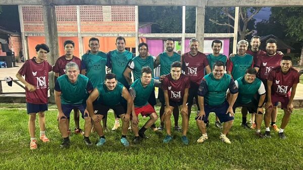 Julio César Cáceres y un encuentro deportivo con compueblanos