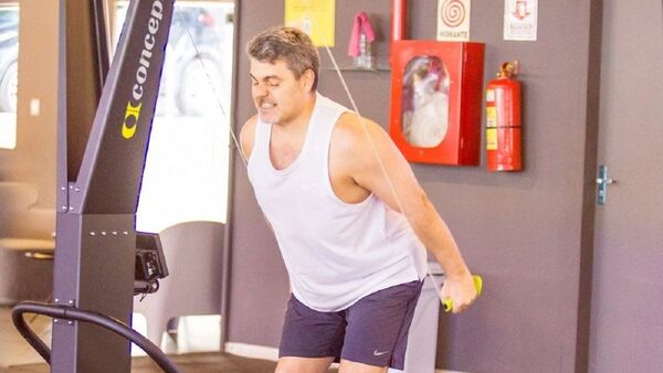 Luis Bareiro se puso a entrenar para quemar todo lo que comió en Navidad