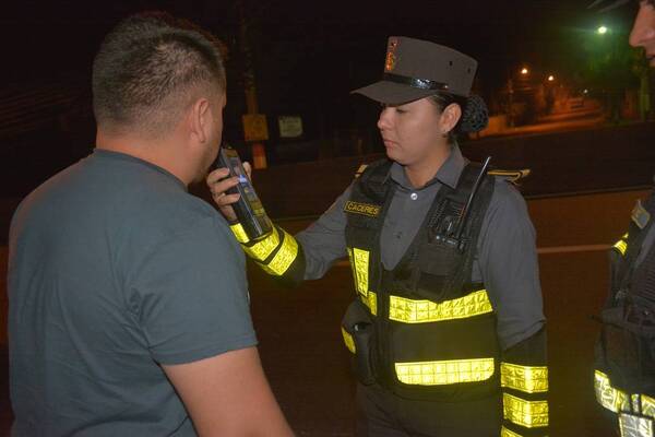 Días festivos con más 300 demorados por la Patrulla Caminera