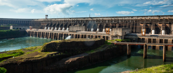 Brasil anuncia la reducción de la tarifa de Itaipú como "herencia bendita" del gobierno de Bolsonaro