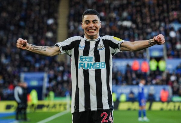 En jornada del Boxing Day, Newcastle goleó al Leicester de la mano de Miguel Almirón