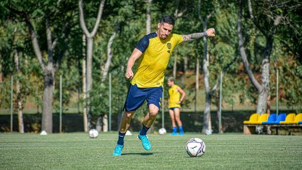 Jorge Mendoza: "Se está armando un plantel fenomenal"