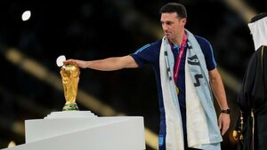 El presidente de la AFA asegura: 'No tengo dudas de que Scaloni va a continuar'