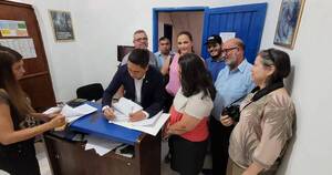 La Nación / Nakayama presentó denuncia ante el TEI por “una distorsión fraudulenta”