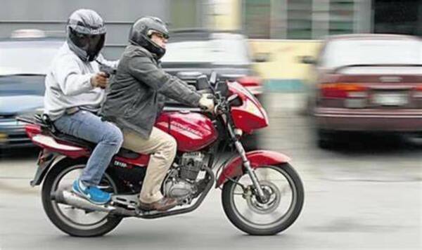 Quinceañeros fueron acuchillados por supuestos motochorros