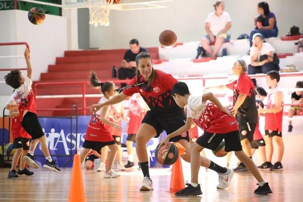 Baloncesto: PF5 cierra décimo exitoso ciclo - Polideportivo - ABC Color