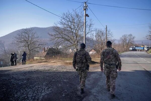 Serbia eleva al máximo la alerta de su Ejército ante tensión en Kosovo - Mundo - ABC Color