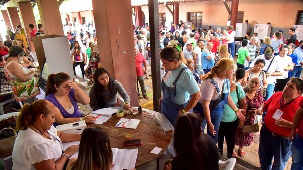 Incipiente debate sobre cambiar el sistema electoral divide a políticos