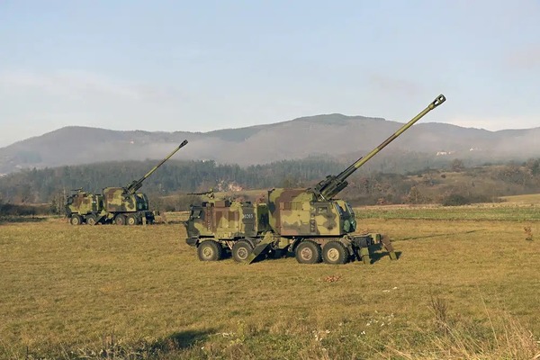 Serbia coloca sus tropas en la frontera de Kosovo | 1000 Noticias