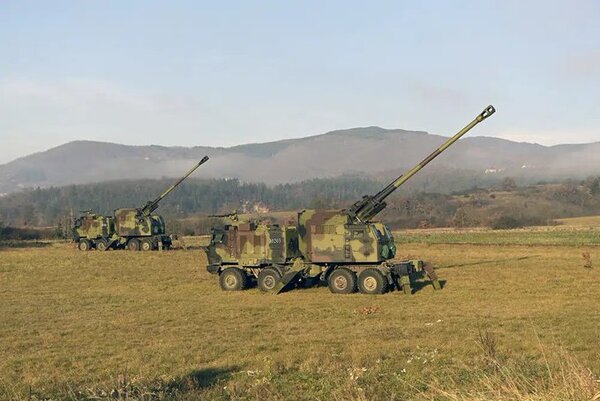 Serbia coloca sus tropas en la frontera de Kosovo