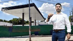 Tras habilitar decenas de nuevas gasolineras, Nenecho alega estar en contra de proliferación