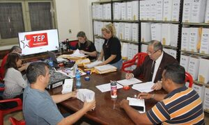 Verifican actas de Alto Paraná