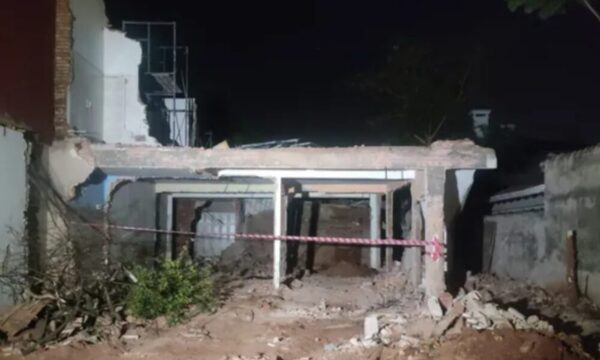 Cayó techo sobre obrero y ¡chiplé!, se murió