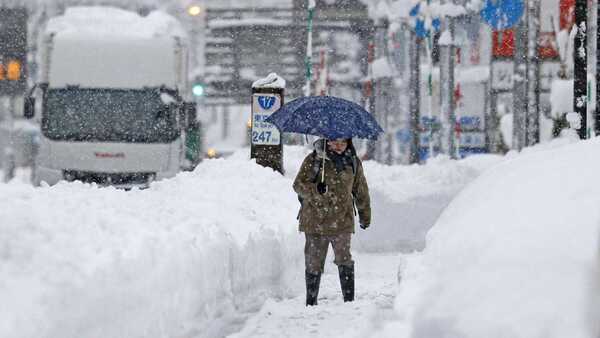 Al menos 18 muertos y más de 100 heridos por nevadas en Japón | 1000 Noticias