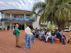 Matoza recibió a funcionarios y se levantaría huelga frente a Municipalidad de Cambyretá