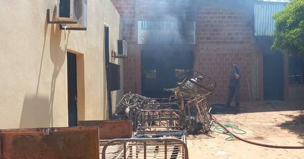 La Nación / Caaguazú: incendio deja sin hogar a 16 abuelitos