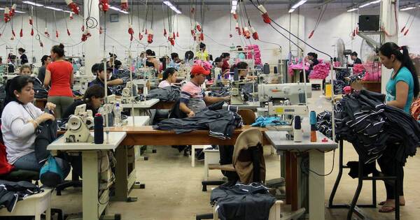 La Nación / Con 257 industrias en 21 años, la maquila proyecta hoy más mano de obra