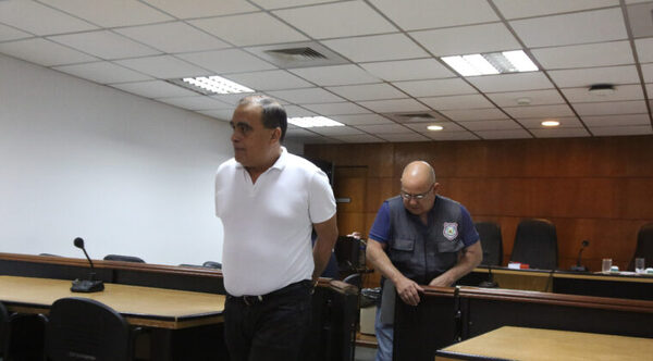Absuelven al exintendente Roberto Cárdenas en juicio por desvío de fondos jubilatorios